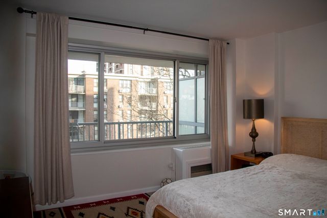 100 York Street 7E, New Haven, CT 06511