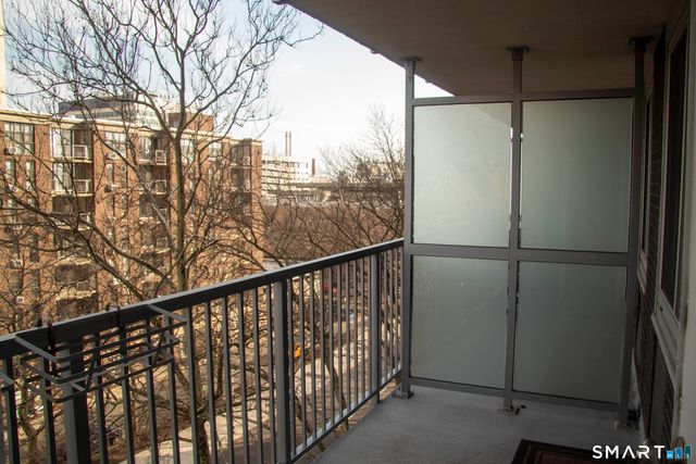 100 York Street 7E, New Haven, CT 06511