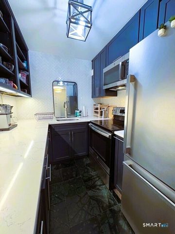 100 York Street 7E, New Haven, CT 06511