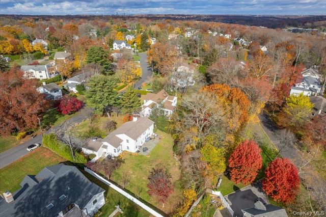 4 Wagon Wheel Road, Mamaroneck, NY 10543