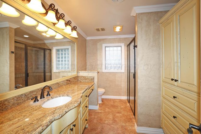 62 HUNSLEY HILLS Boulevard, Canyon, TX 79015