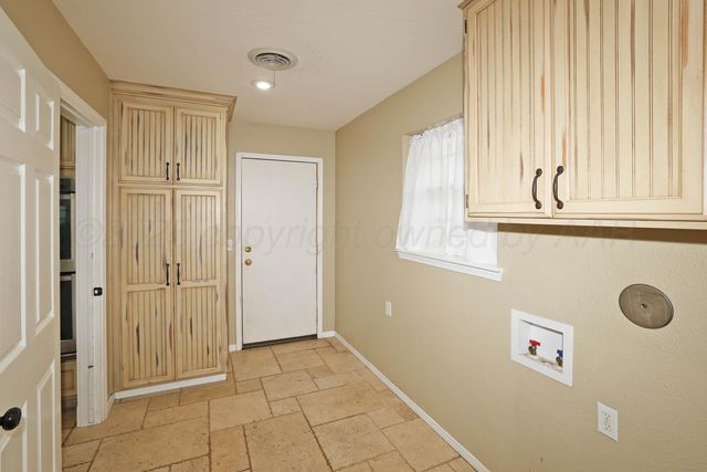 62 HUNSLEY HILLS Boulevard, Canyon, TX 79015