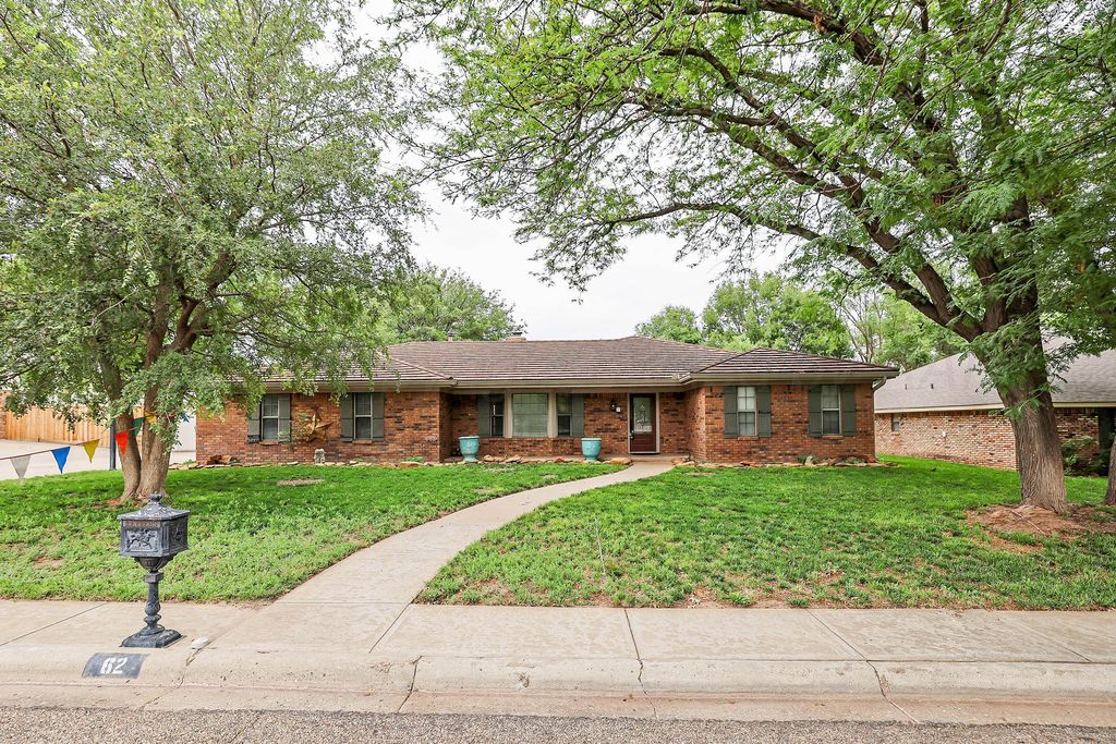 62 HUNSLEY HILLS Boulevard, Canyon, TX 79015