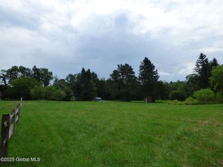 80 Ashdown Road, Clifton Park, NY 12019