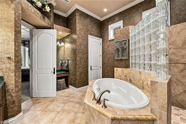 14850 Bellezza LN, Naples, FL 34110
