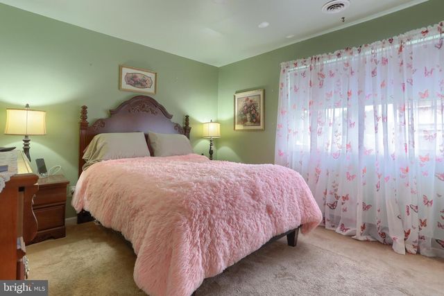 1345 OLD HICKORY LN, Lebanon, PA 17046