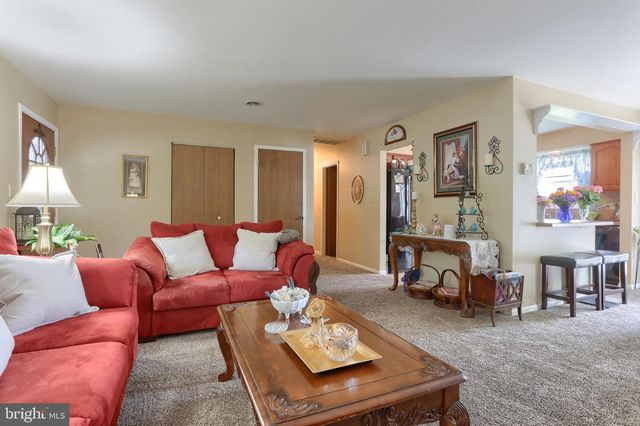1345 OLD HICKORY LN, Lebanon, PA 17046