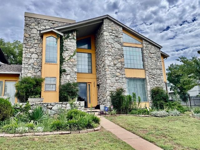 2825 Tealwood Drive, Oklahoma City, OK 73120