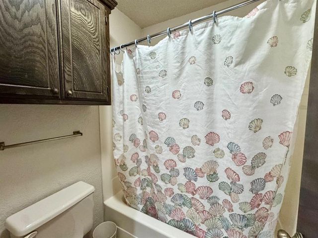 2825 Tealwood Drive, Oklahoma City, OK 73120