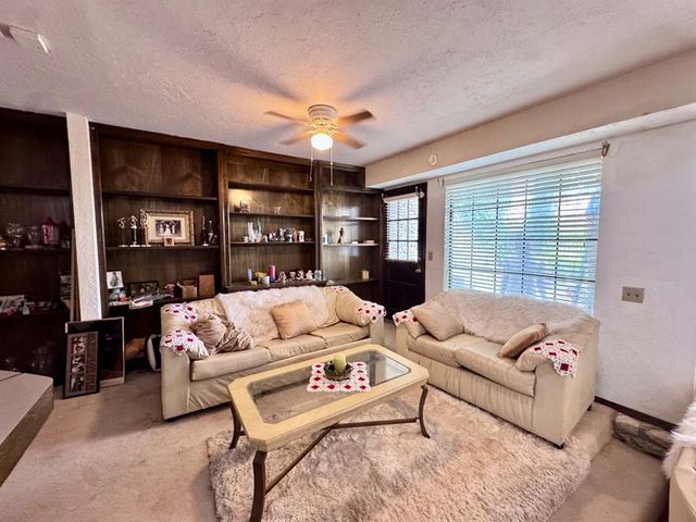 2825 Tealwood Drive, Oklahoma City, OK 73120