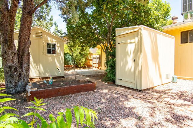 135 COCHISE Drive, Sedona, AZ 86351