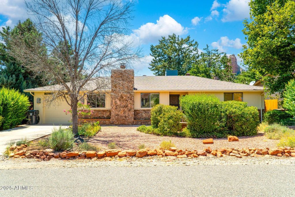 135 COCHISE Drive, Sedona, AZ 86351
