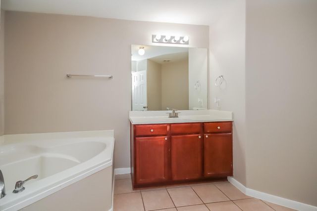 9518 Peridot Green Drive, Rosharon, TX 77583