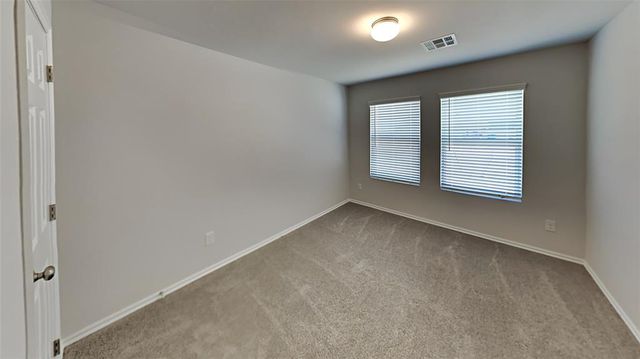 1024 S Blackjack Lane, Mustang, OK 73064