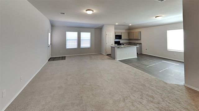 1024 S Blackjack Lane, Mustang, OK 73064