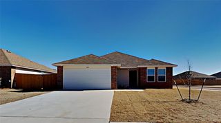 1024 S Blackjack Lane, Mustang, OK 73064