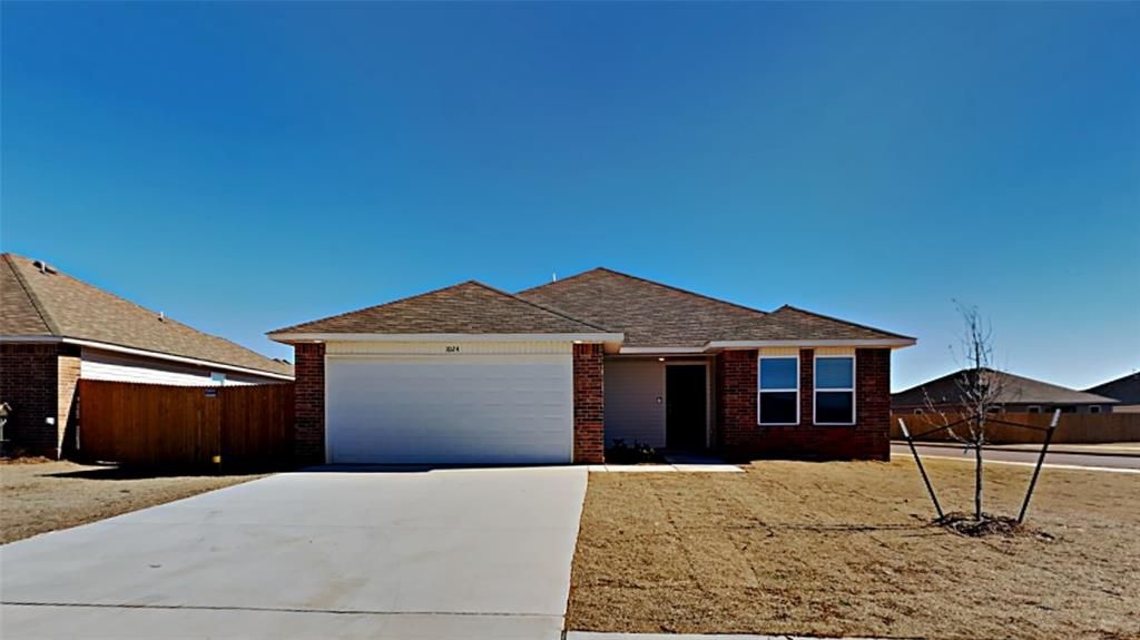 1024 S Blackjack Lane, Mustang, OK 73064