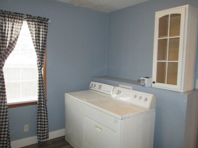 417 Loves Court, Loves Park, IL 61111