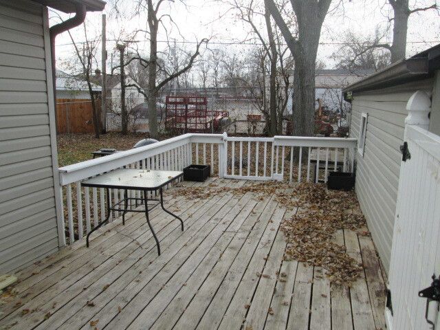 417 Loves Court, Loves Park, IL 61111