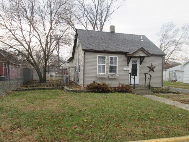 417 Loves Court, Loves Park, IL 61111