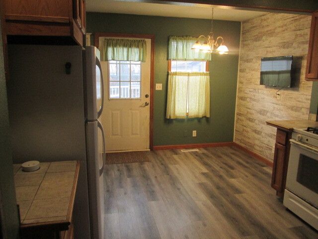 417 Loves Court, Loves Park, IL 61111