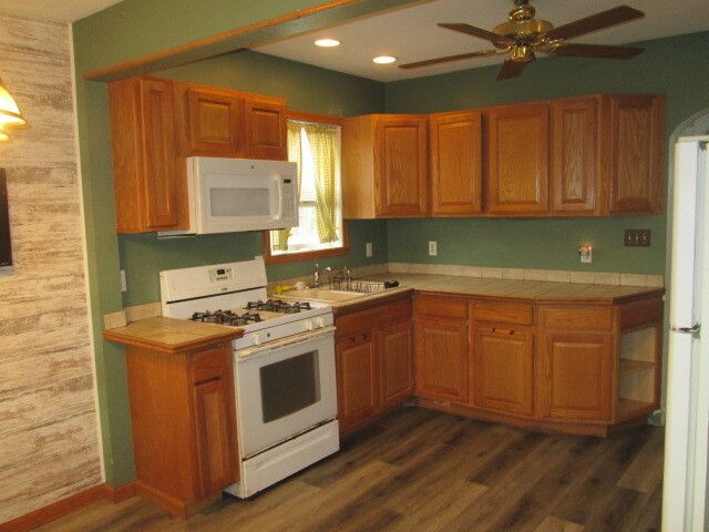 417 Loves Court, Loves Park, IL 61111