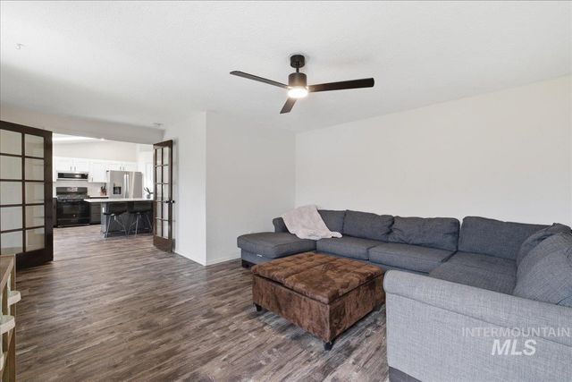 8015 W Whittaker St, Boise, ID 83714