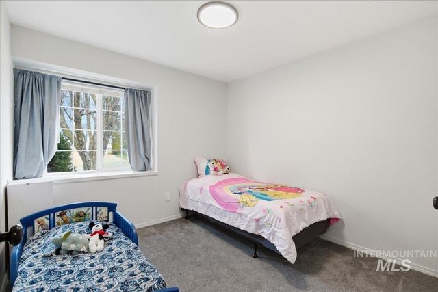 8015 W Whittaker St, Boise, ID 83714