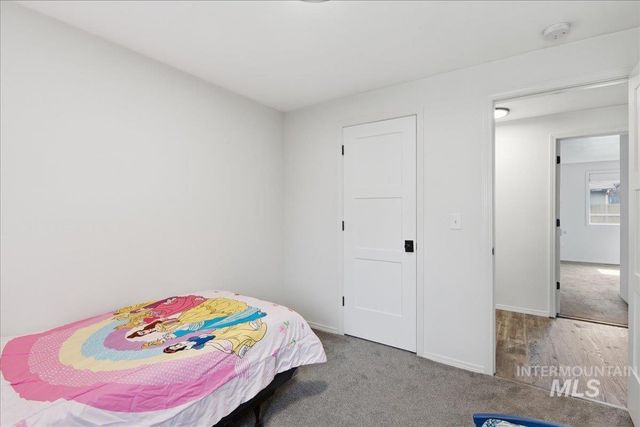 8015 W Whittaker St, Boise, ID 83714