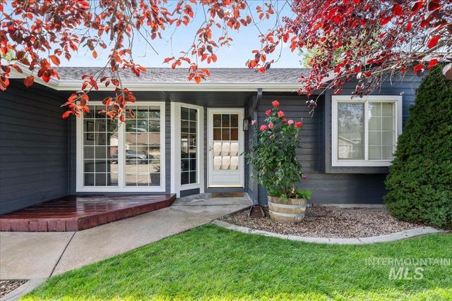 8015 W Whittaker St, Boise, ID 83714