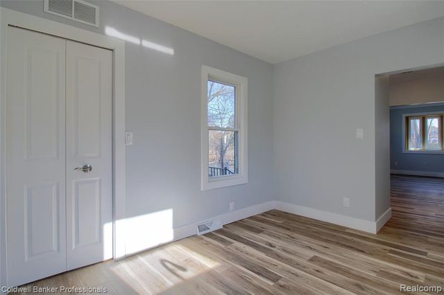 10652 Mortenview Drive, Taylor, MI 48180