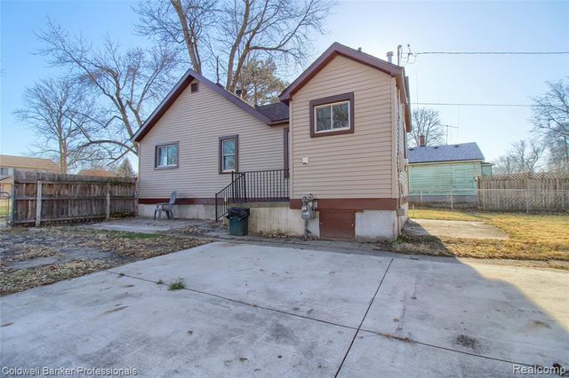 10652 Mortenview Drive, Taylor, MI 48180