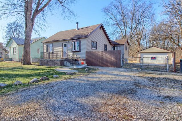 10652 Mortenview Drive, Taylor, MI 48180