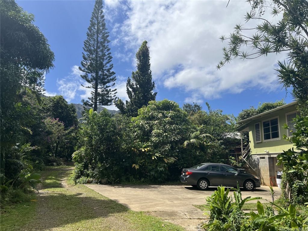 47-427 Ahuimanu Place, Kaneohe, HI 96744