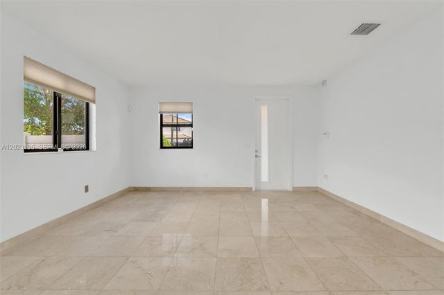 16125 SW 65th Lane, Miami, FL 33193
