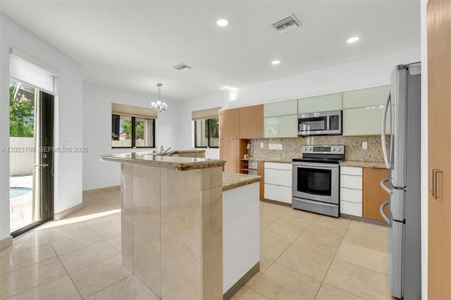 16125 SW 65th Lane, Miami, FL 33193
