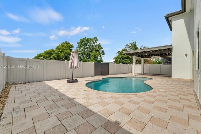 16125 SW 65th Lane, Miami, FL 33193