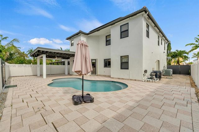 16125 SW 65th Lane, Miami, FL 33193