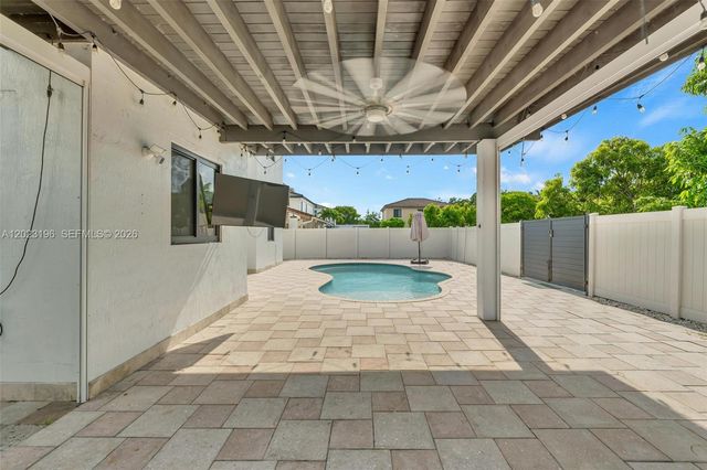16125 SW 65th Lane, Miami, FL 33193