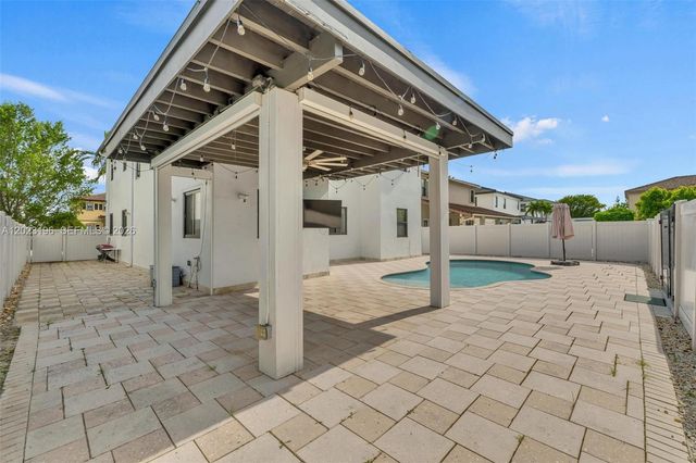 16125 SW 65th Lane, Miami, FL 33193