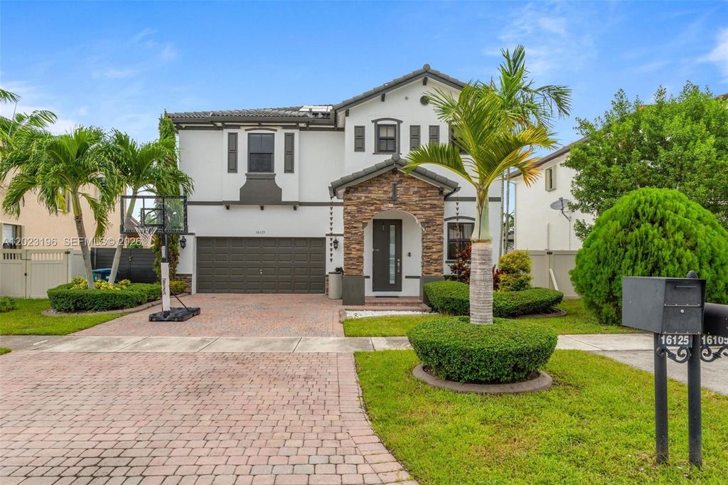 16125 SW 65th Lane, Miami, FL 33193