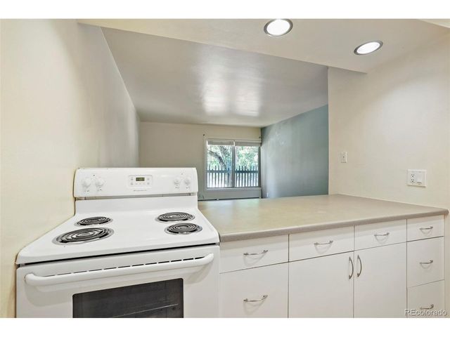 2707 Valmont Rd 211B, Boulder, CO 80304
