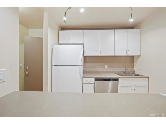2707 Valmont Rd 211B, Boulder, CO 80304