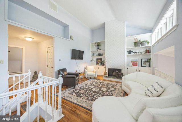 42 CENTURA, Cherry Hill, NJ 08003