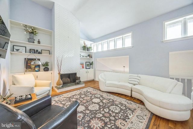 42 CENTURA, Cherry Hill, NJ 08003
