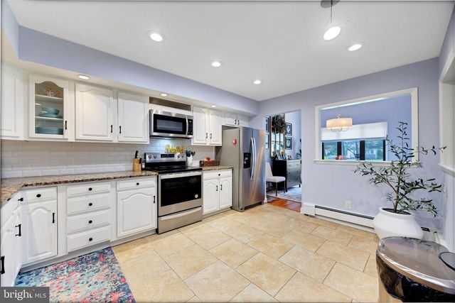 42 CENTURA, Cherry Hill, NJ 08003