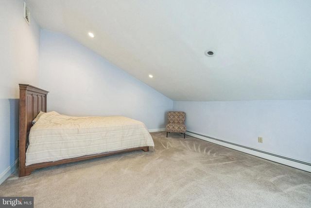 42 CENTURA, Cherry Hill, NJ 08003