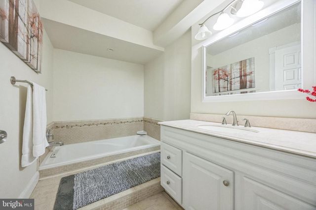 42 CENTURA, Cherry Hill, NJ 08003