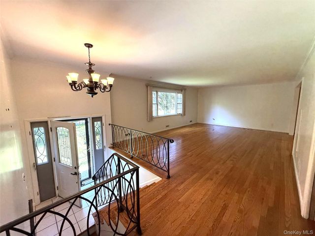 58 Quakerbridge Road, Ossining, NY 10562