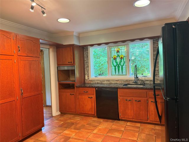 58 Quakerbridge Road, Ossining, NY 10562